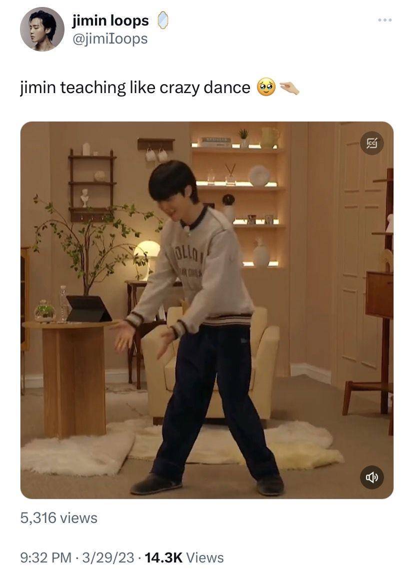 Jimin ajarkan fans dance lewat live (twitter.com/@JimiIoops)