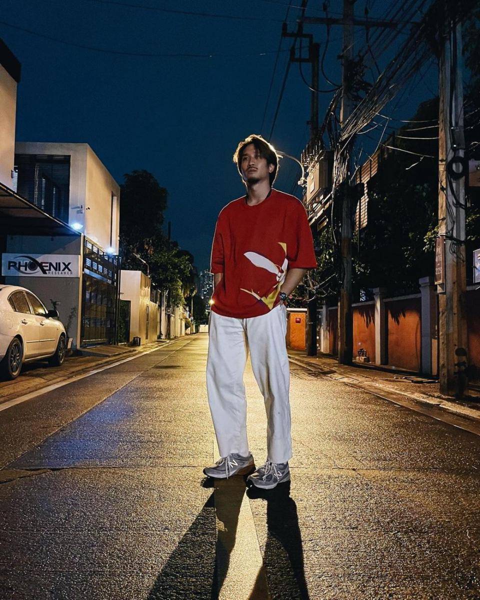 padu padan outfit putih ala Foei Patara (instagram.com/foeifoeii)