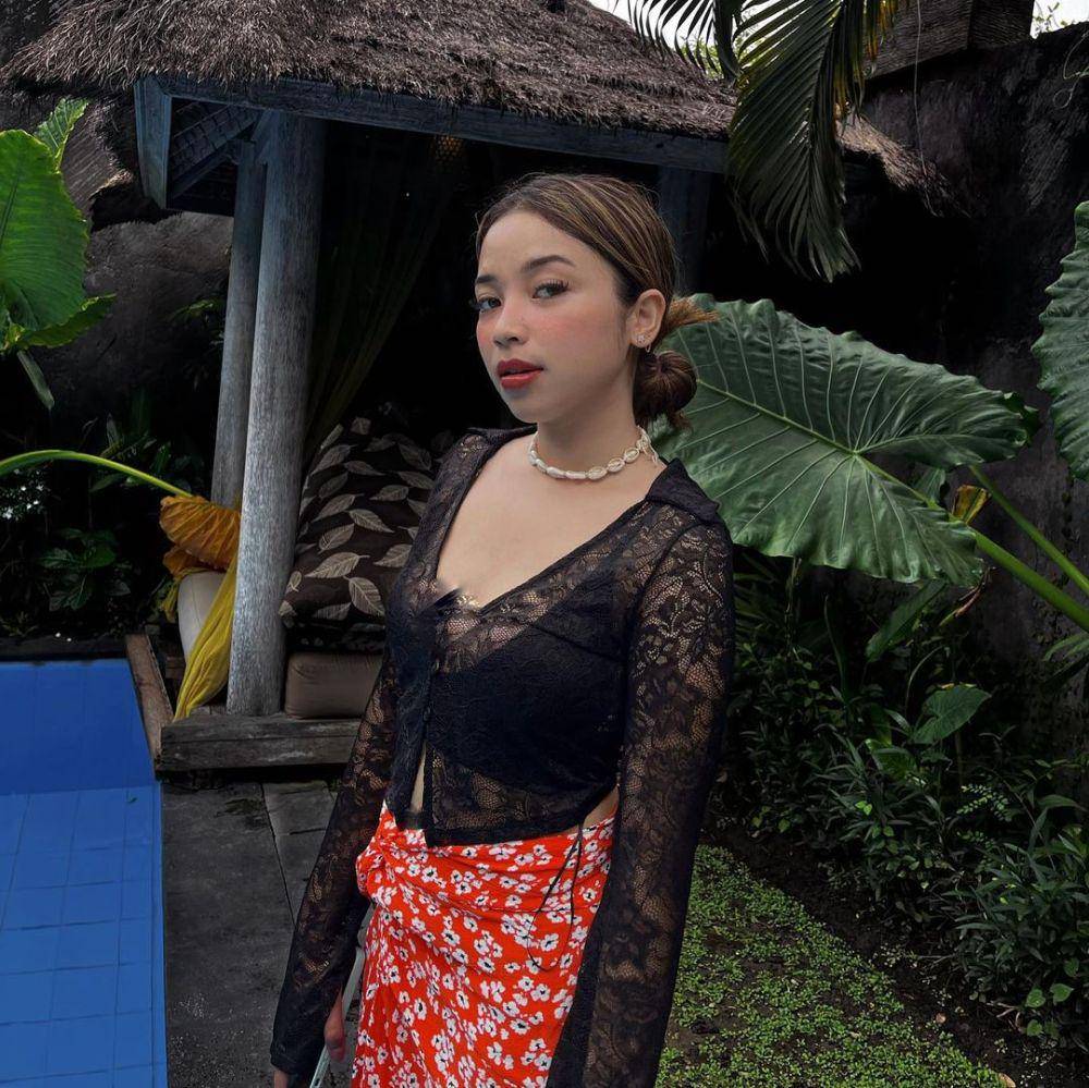 Putri Anjani (instagram.com/anjanyjrw)