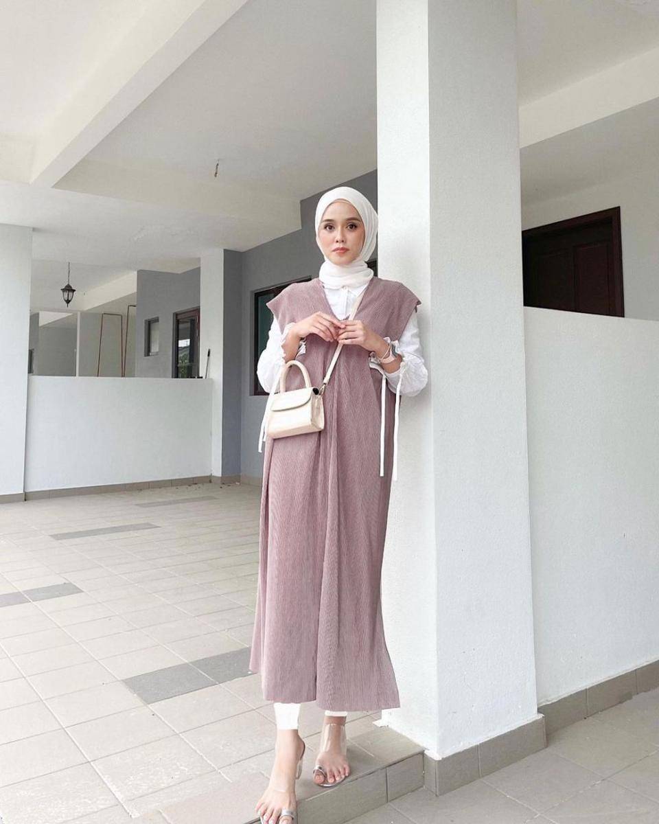 potret outfit ala Thuraya Nur (instagram.com/thurayanur)