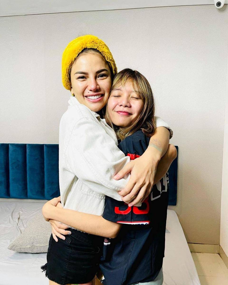 potret Ismi Hidayah dan para artis (instagram.com/isminhdyh)