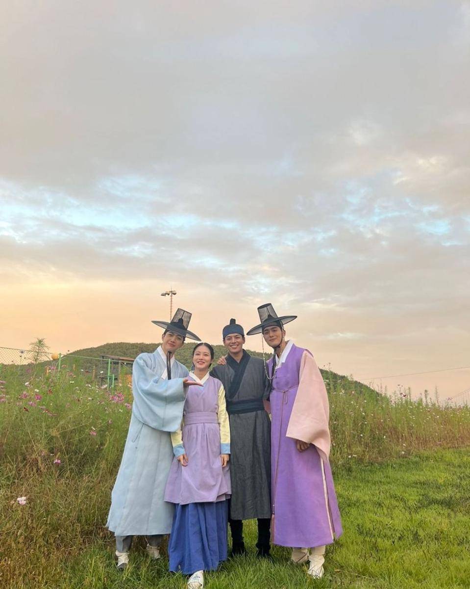 Kang Hoon, Shin Ye Eun, Ryeo Un, dan Jung Gun Joo (instagram.com/jrjswn)