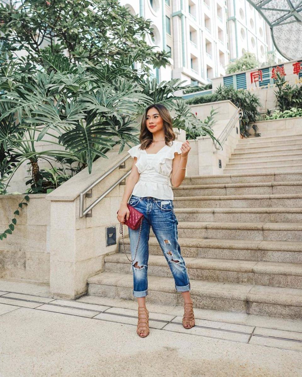 OOTD celana jeans ala Claudia Novira (instagram.com/claudianovira)