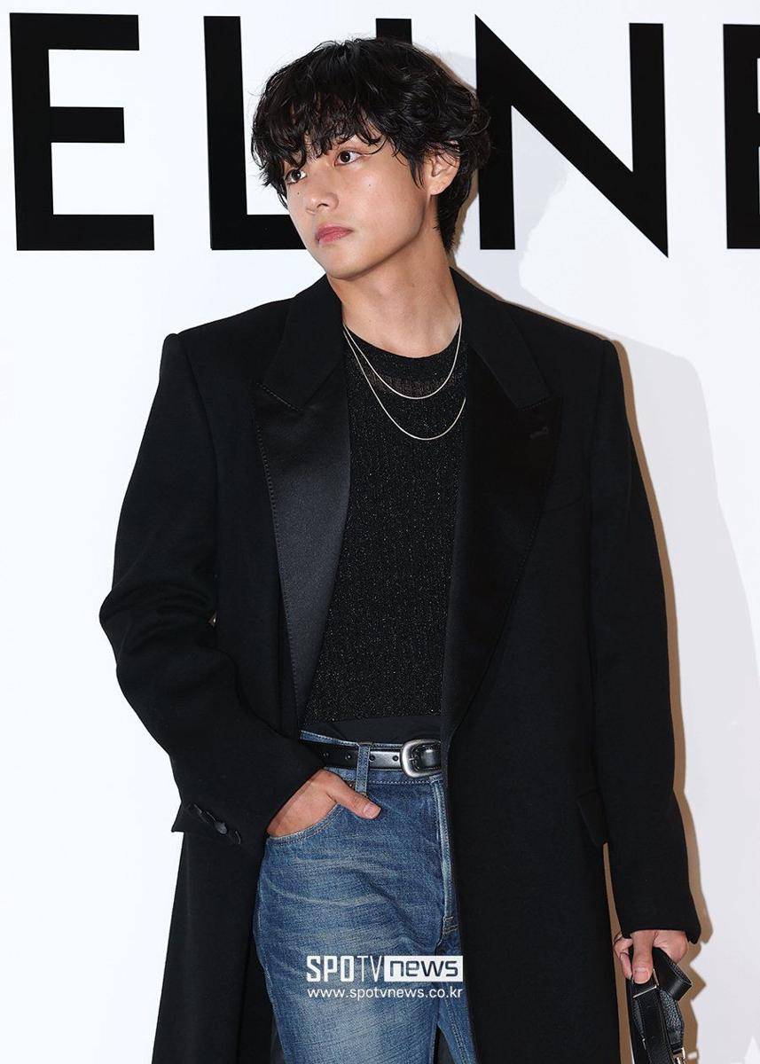 V BTS di acara Celine, Kamis (30/3/2023) (dok. SPOTV News)