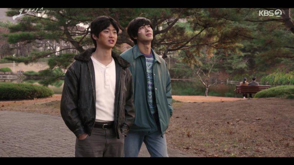 Momen bromance Choi Chul Woong dan Lee Du Hak di Oasis (dok.KBS/Oasis)
