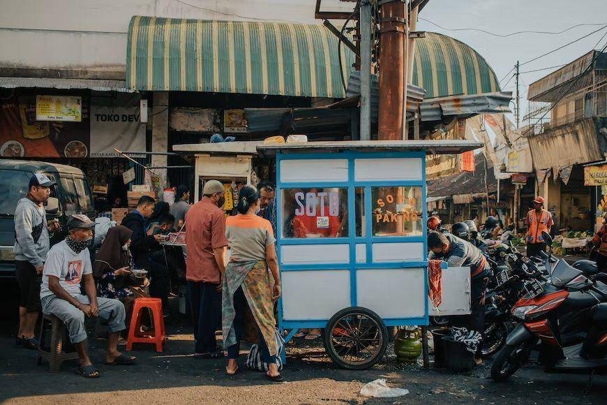 ilustrasi kuliner turistik (unsplash.com/Damar Handyanjaya)