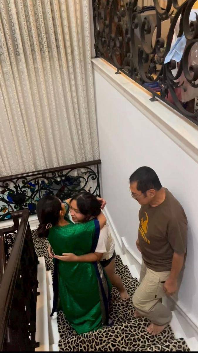 momen sweet seventeen Khirani Trihatmodjo (instagram.com/mayangsari_official)