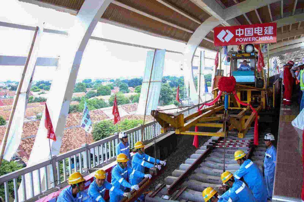 Rel LRT Jabodetabek di Stasiun Halim Perdanakusuma /dok Humas Pemprov