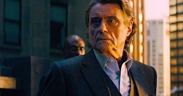 Winston di akhir sekuel ketiga ( Dok. Lionsgate / John Wick 3 )