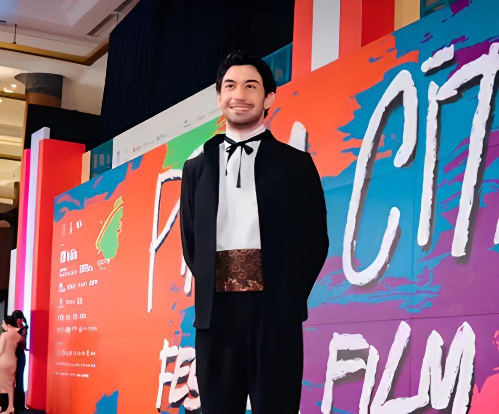 11 Perjalanan Karier Reza Rahadian di FFI, dari Nominator Sampai Ketum