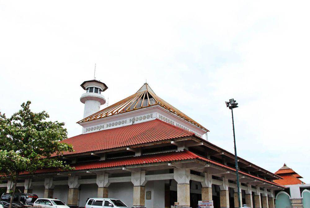 Masjid Sunan Ampel (tourism.surabaya.go.id)
