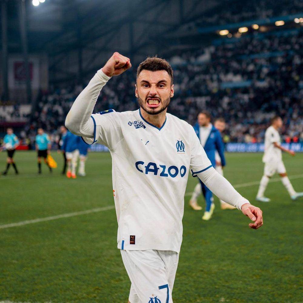 Jonathan Clauss (instagram.com/djoninho25)