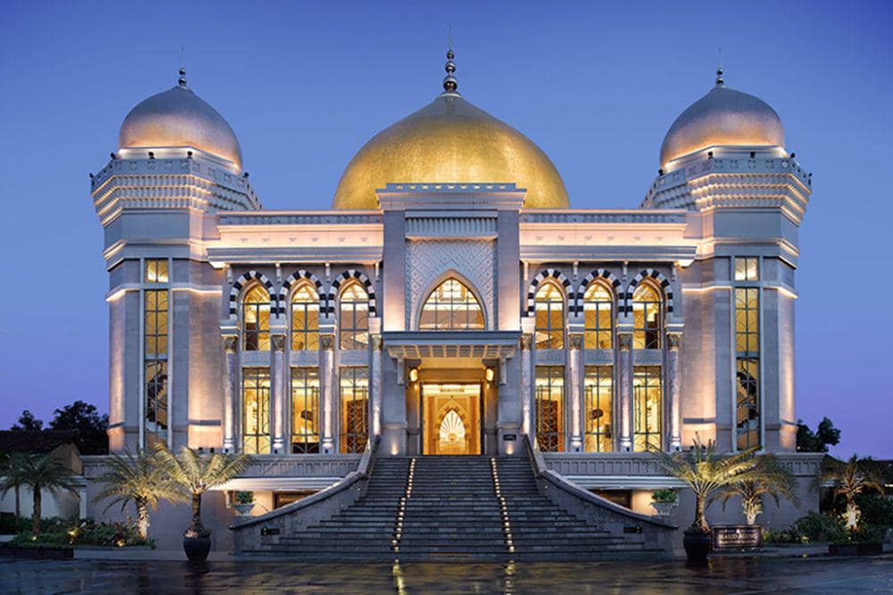Masjid Agung Trans Studio Bandung (thetranshotel.com)