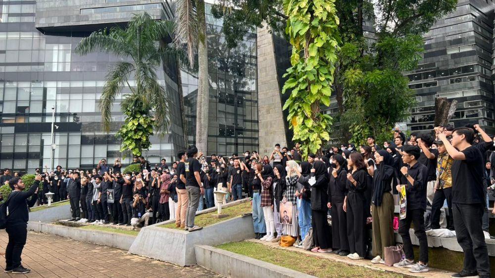 Aksi Kenang Akseyna, BEM UI Sentil Rektor: Pimpinan Kampus Bobrok