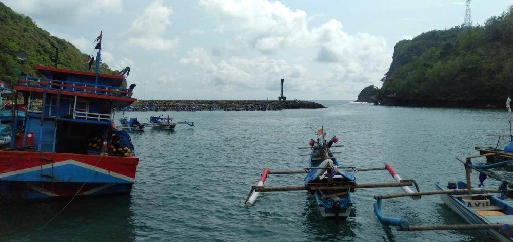 Nelayan di Pantai Sadeng, Kabupaten Gunungkidul.(IDN Times/Daruwaskita)