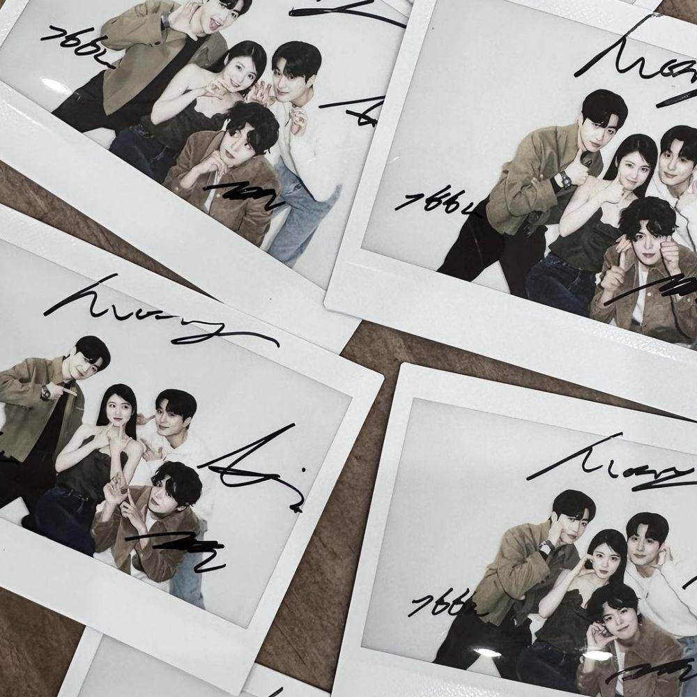 postingan Shin Ye Eun bersama pemain The Secret Romantic Guesthouse (instagram.com/__shinyeeun)