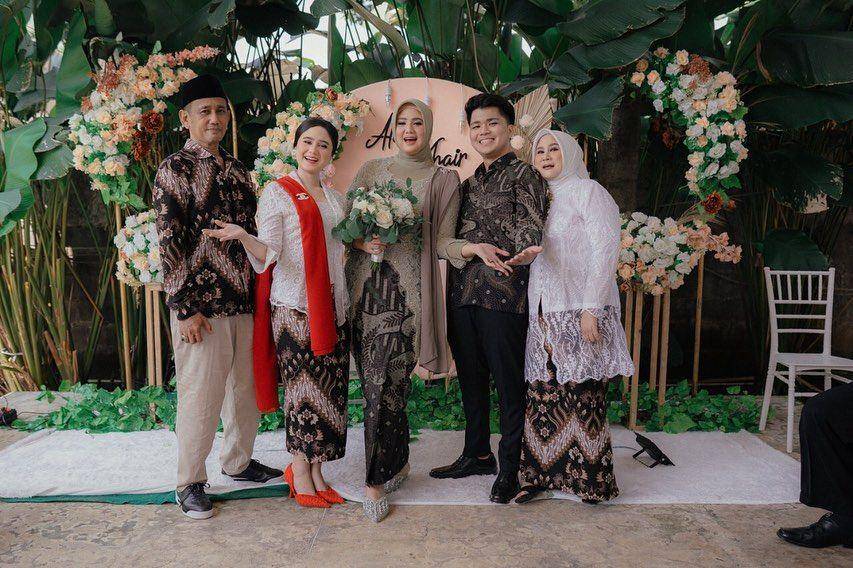 potret kenangan Tissa Biani dan ayahnya semasa hidup (instagram.com/dianestining68)