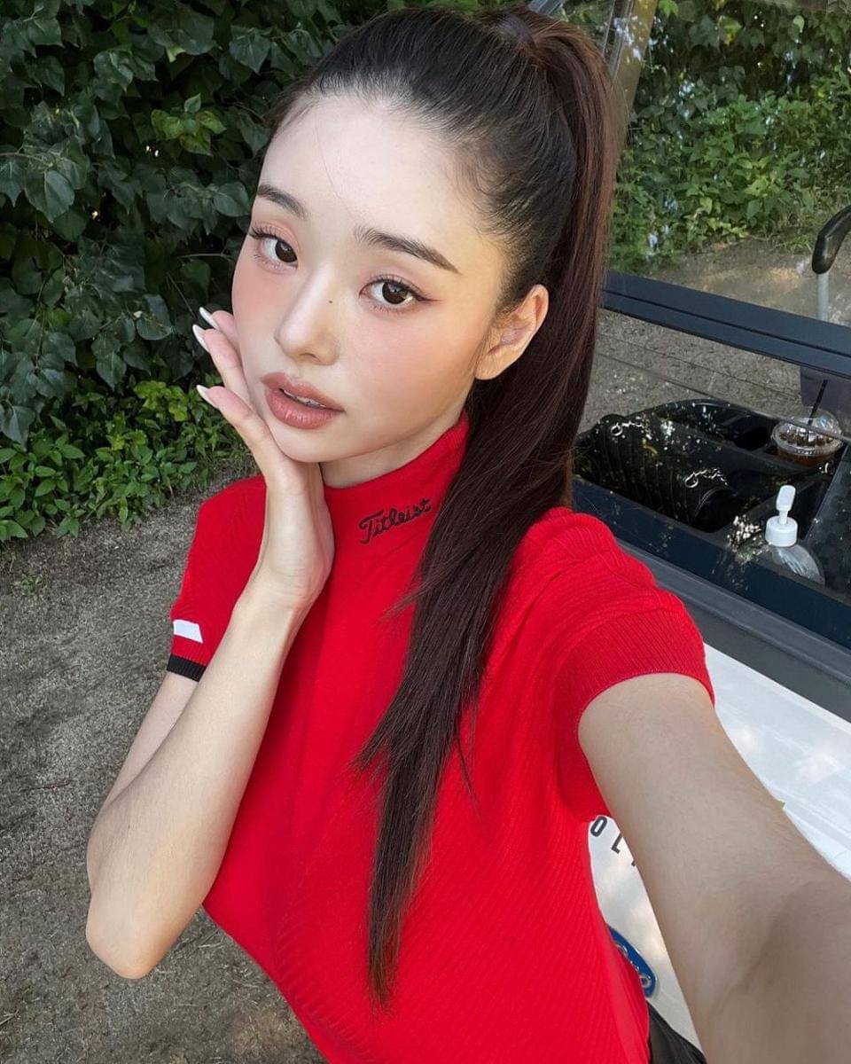 Freezia (instagram.com/dear.zia)