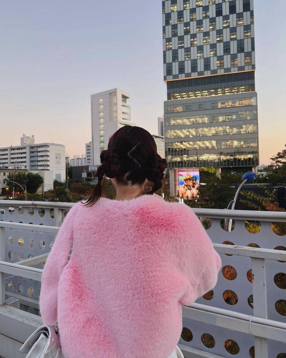 Freezia (instagram.com/dear.zia)