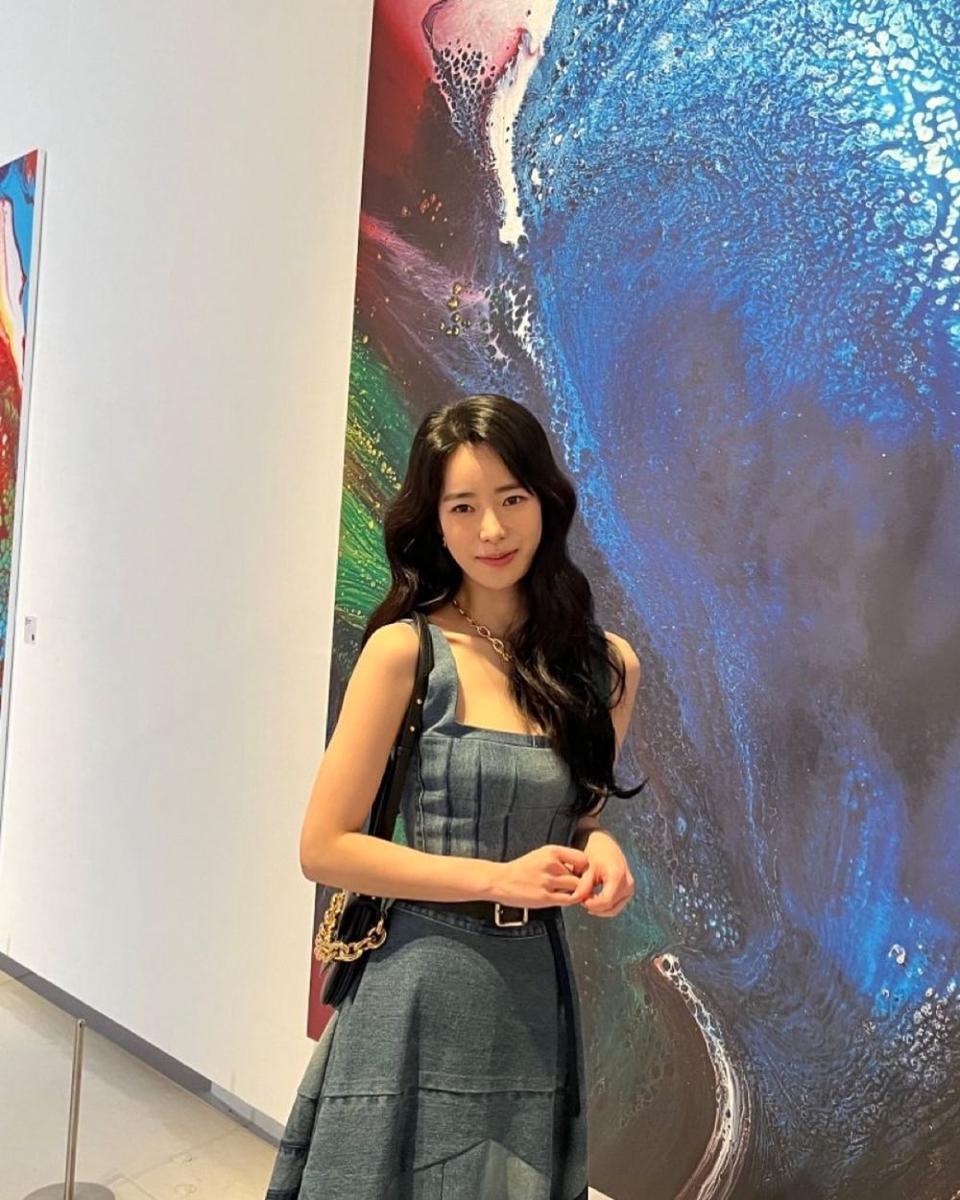 Lim Ji Yeon (instagram.com/limjyy2)