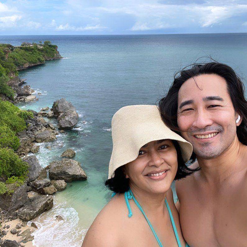 potret Sarah Sechan dan suami (instagram.com/sarsehshoku)