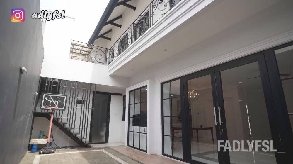 Rumah baru Fadly Faisal (YouTube.com/Fadli Faisal)