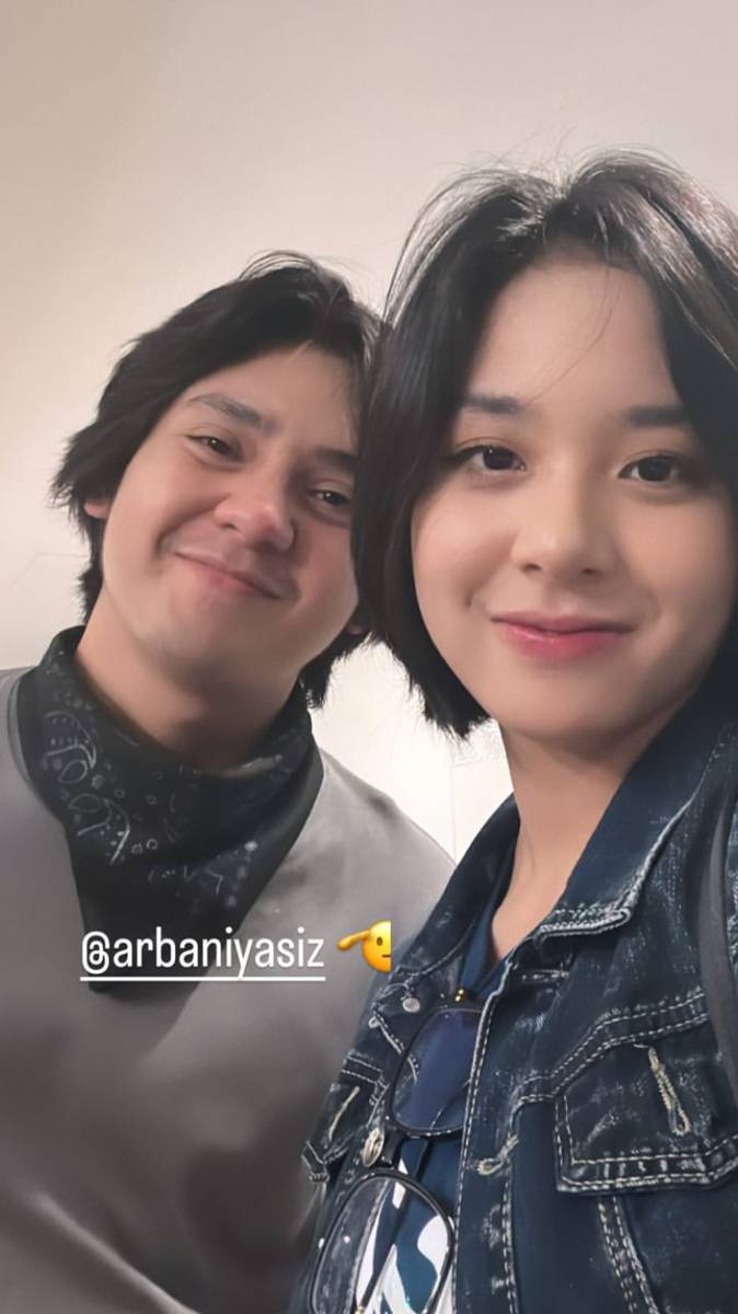 Zee JKT48 (instagram.com/zeejkt8)