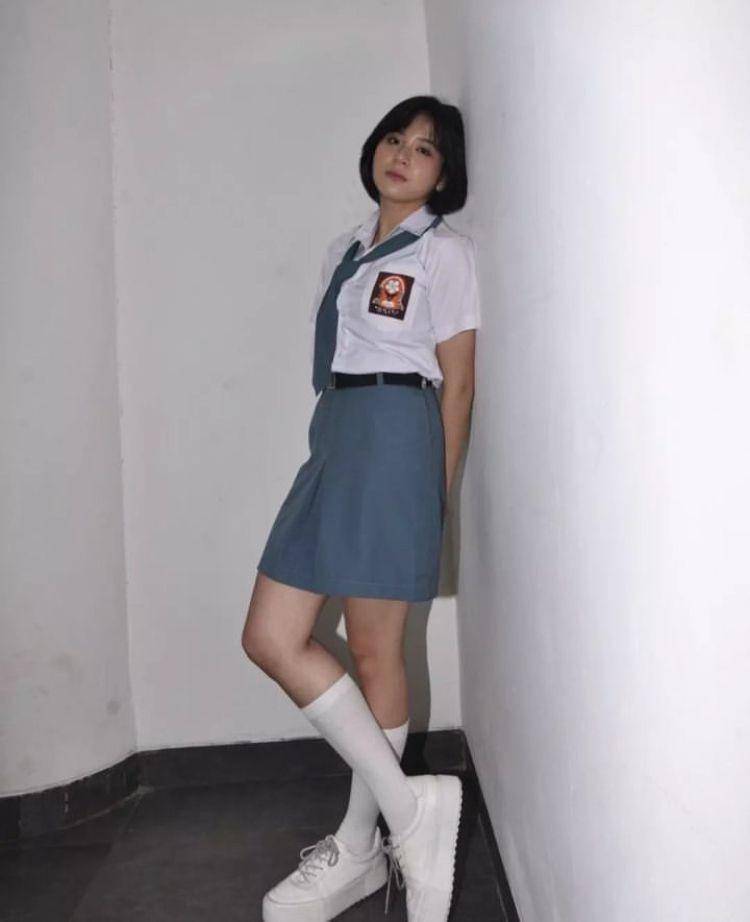 Zee JKT48 (instagram.com/zeejkt8)