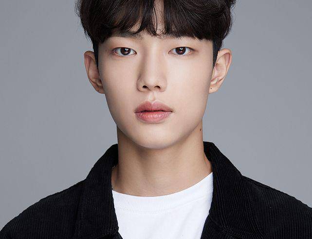 Cho JunYoung (smtown.com)