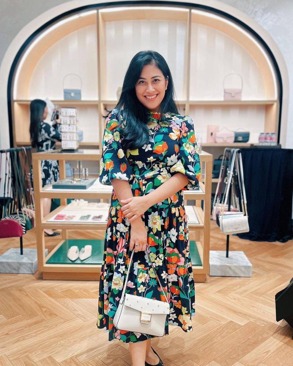 OOTD Gadis Sadiqah (instagram.com/gadiscsadiqah)