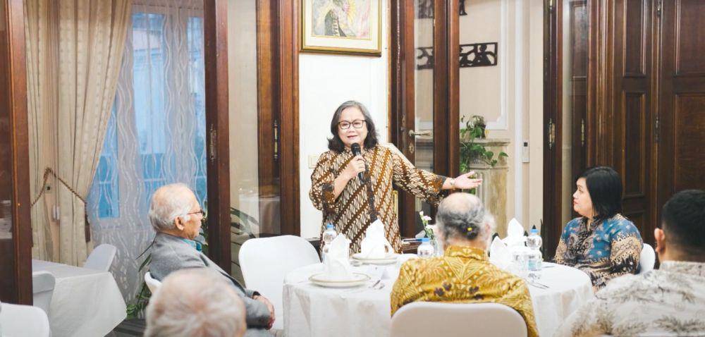 Duta Besar RI untuk Ceko, Kenssy Ekaningsih. (dok. YouTube KBRI Praha)