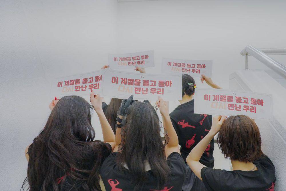 Red Velvet di konser "R to V" Korea Selatan (twitter.com/RVsmtown)
