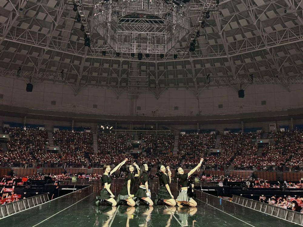 Red Velvet di konser "R to V" Korea Selatan (twitter.com/RVsmtown)