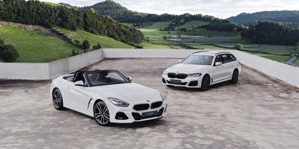 Banderol BMW Z4 dan Sri 5 Touring (dok. BMW)