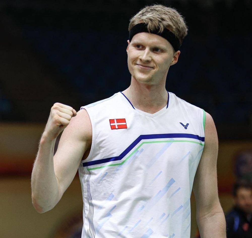 Anders Antonsen (instagram.com/victorsport_official)