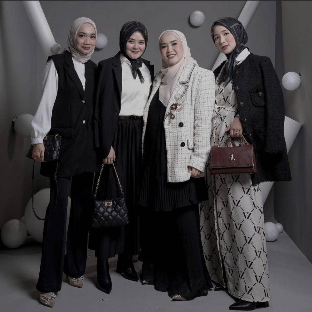 Seragam hijab untuk bukber (instagram.com/ussiyfauziah)