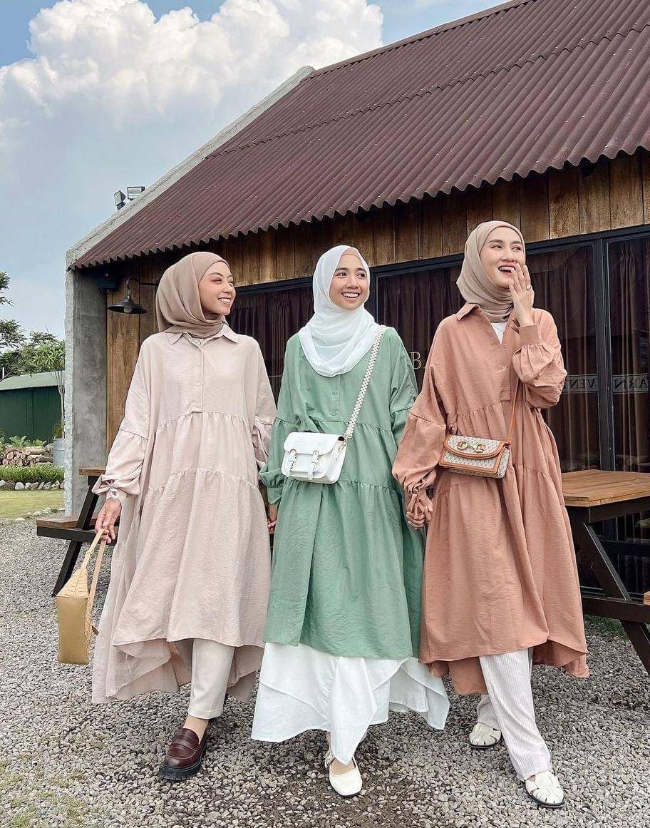 Seragam hijab untuk bukber (instagram.com/meiraniap)