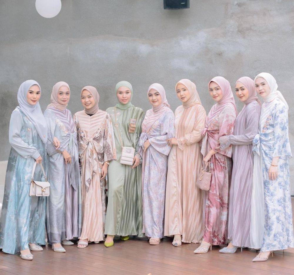 Seragam hijab untuk bukber (instagram.com/ussiyfauziah)