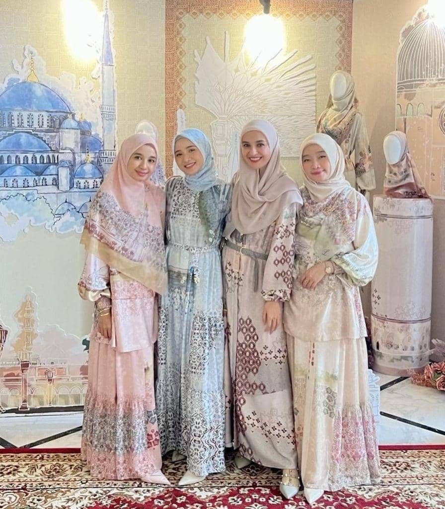 Seragam hijab untuk bukber (instagram.com/ussiyfauziah)