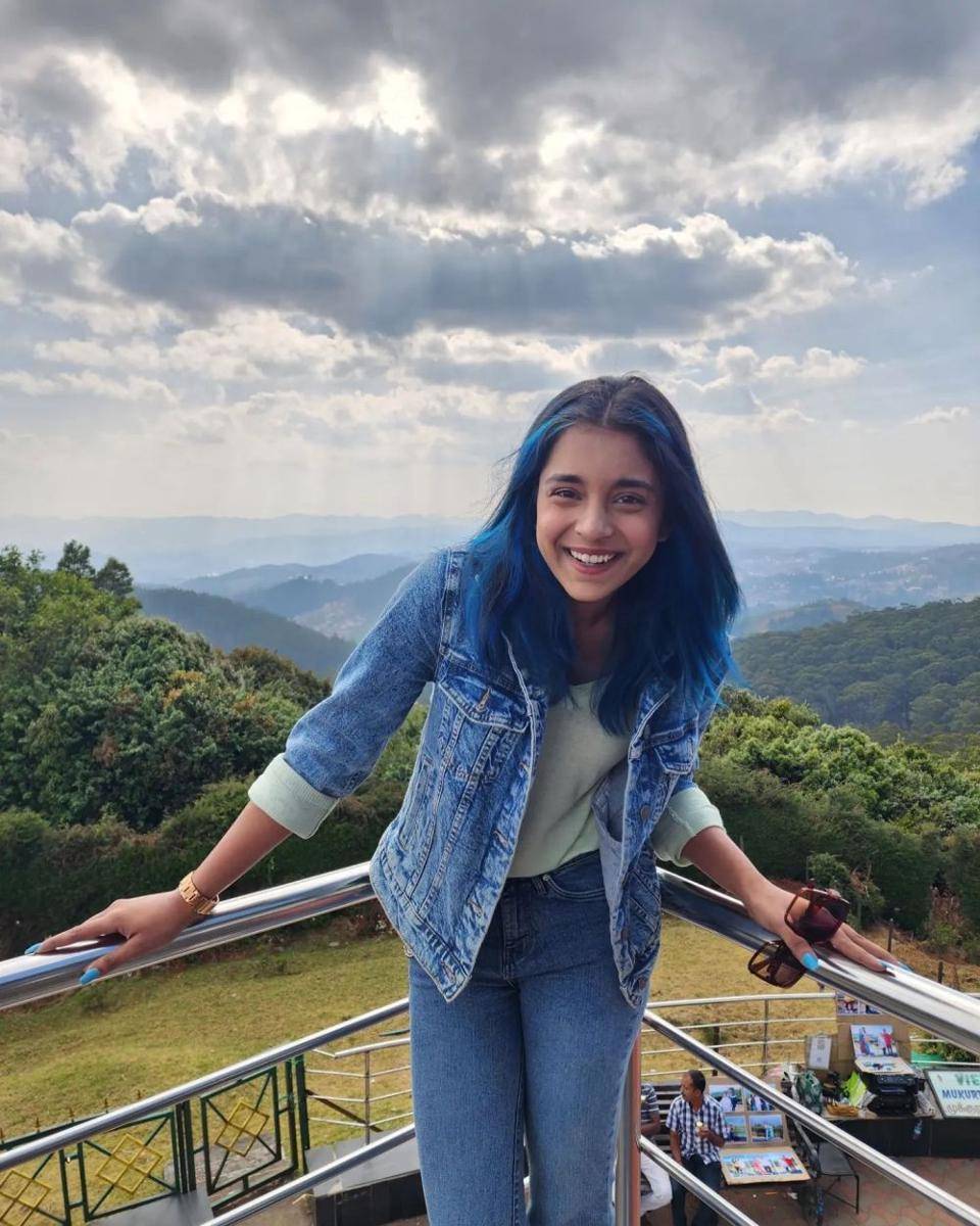 Sumbul Touqeer (Instagram.com/sumbul_touqeer)