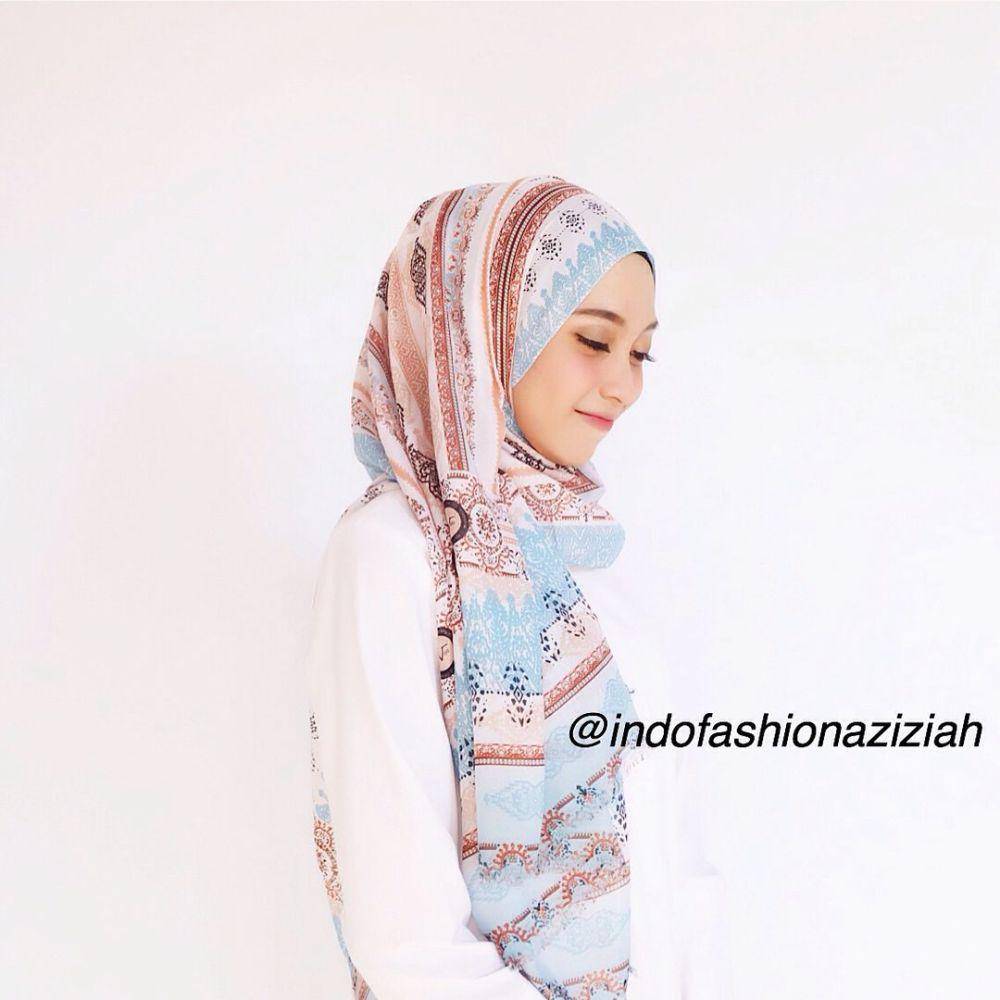 Model. (Instagram/indofashion.aziziah)