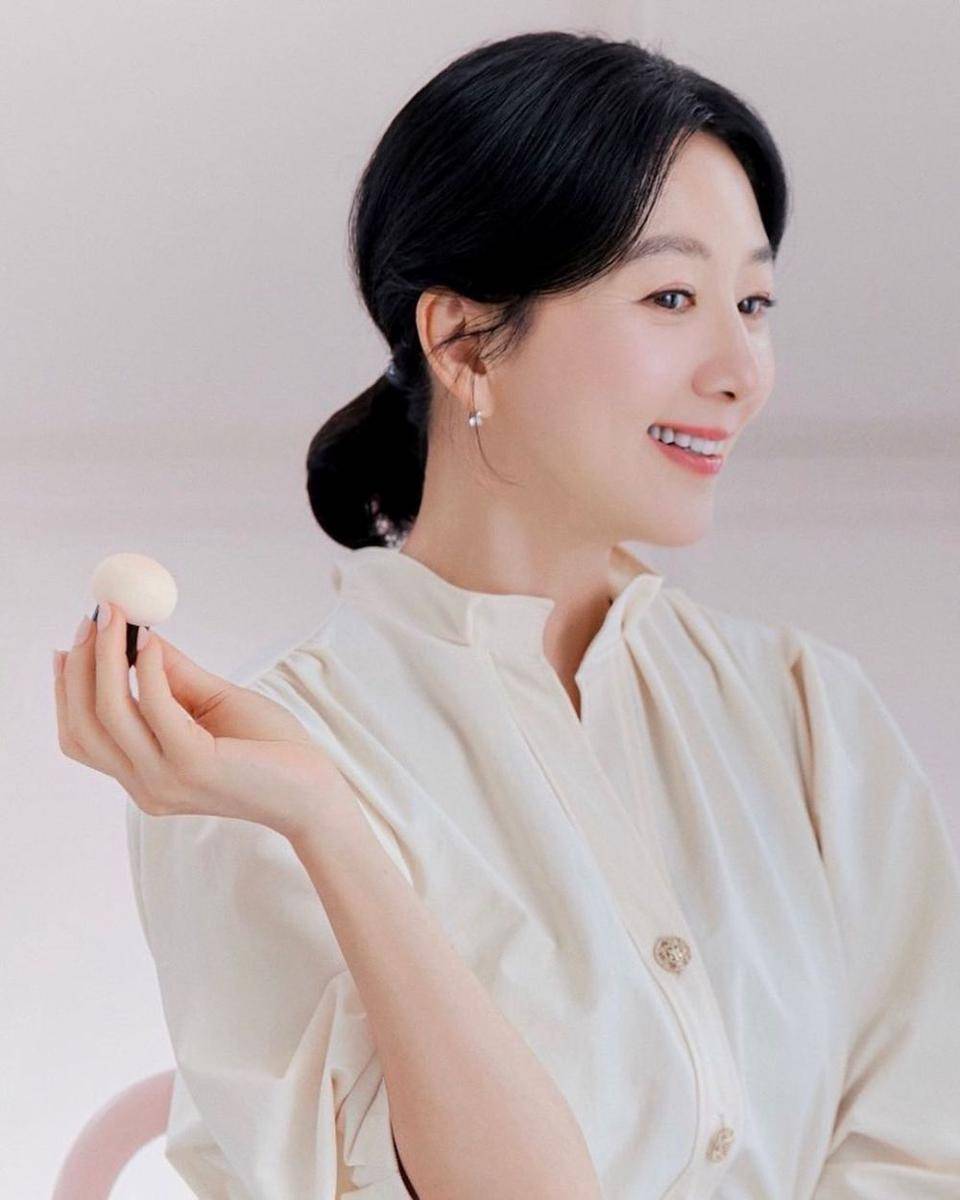 Potret Kim Hee Ae (instagram/yg_stage)