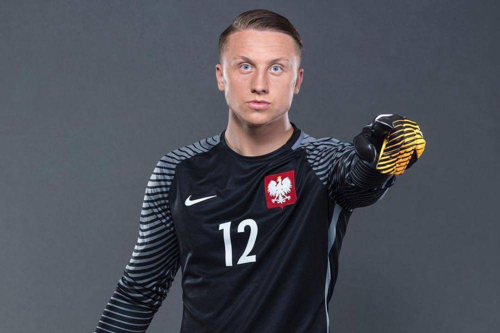 Marcin Bulka saat berseragam Timnas Polandia. (instagram.com/marcinbulka1)