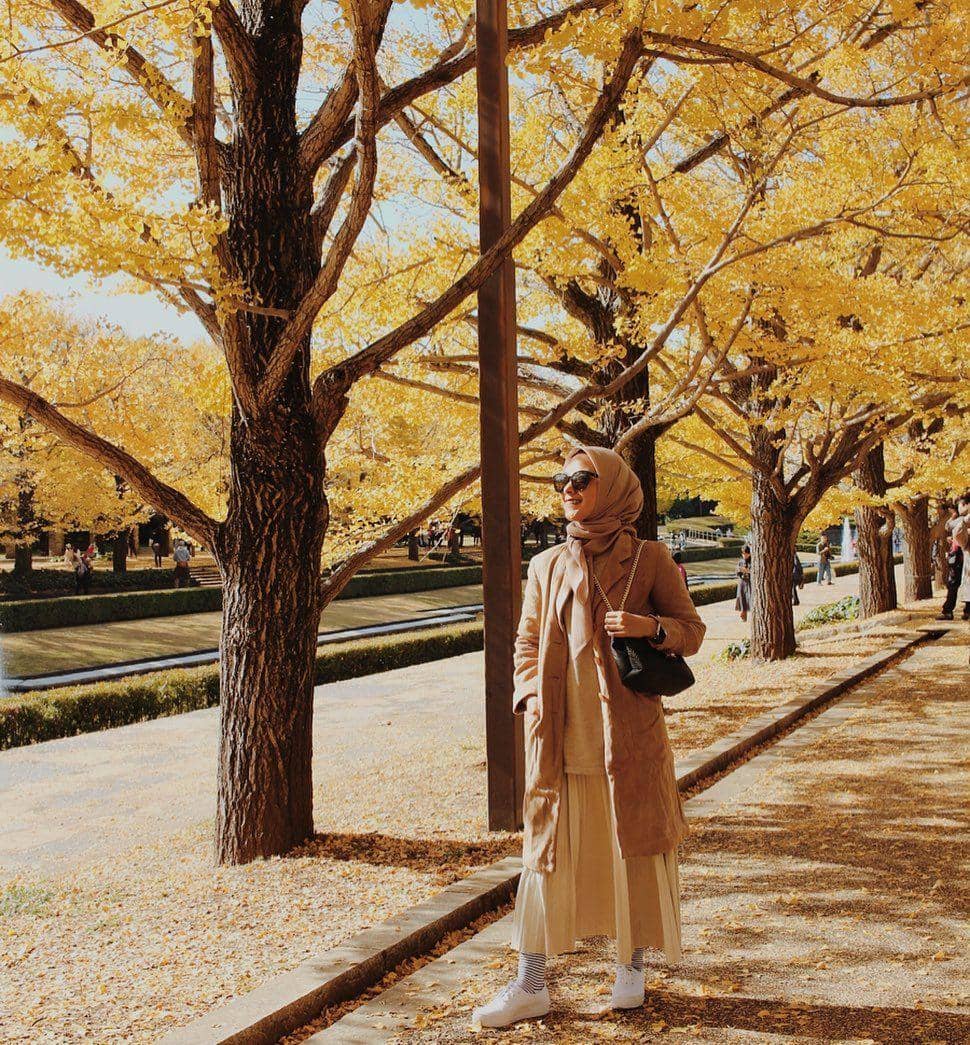 OOTD liburan ke luar negeri ala selebgram (instagram.com/intansugih)