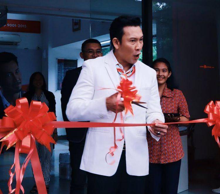 Denny Sumargo Jadi CEO Baru Lion Parcel (Instagram.com/Lionparcelid)