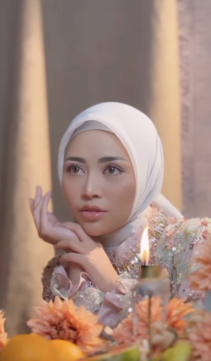 potret Rachel Vennya kembali berhijab (instagram.com/rachelvennya)