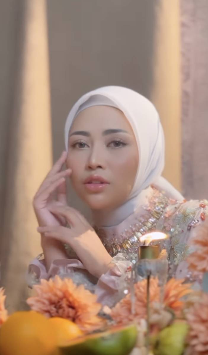 potret Rachel Vennya kembali berhijab (instagram.com/rachelvennya)