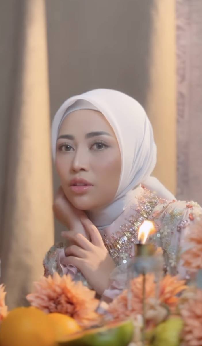 potret Rachel Vennya kembali berhijab (instagram.com/rachelvennya)