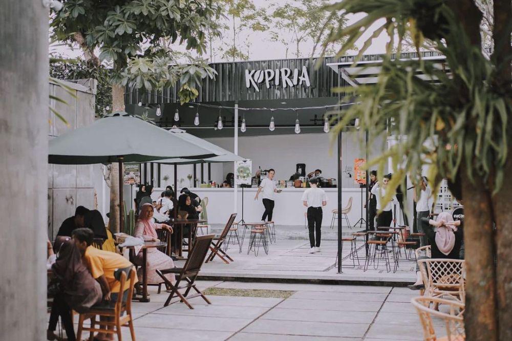 Kopiria (instagram.com/kopiria.blitar)