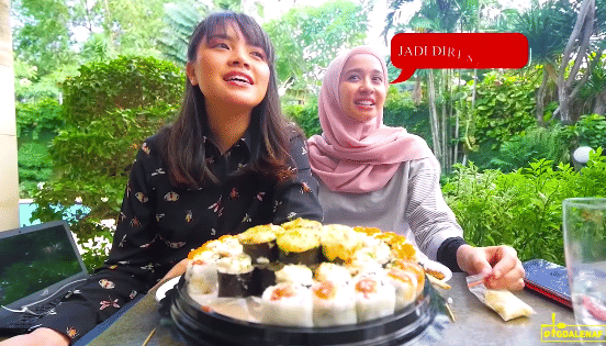 Magdalena dan Laudya Chintya Bella (YouTube.com/MGDLENAF)